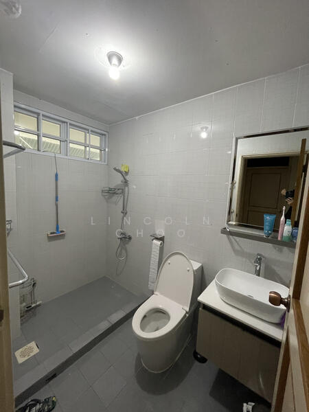 Robey Crescent, Robey Crescent, 5 Bedrooms, 3,000 sqft, Semi-Detached House For Rent, by Lincoln Choo, 23398265 - PropertyGuru.com.sg