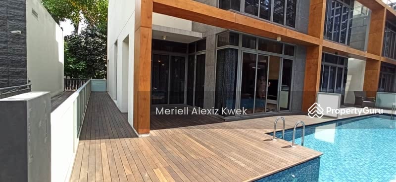 50-m Lap Pool at your doorstep