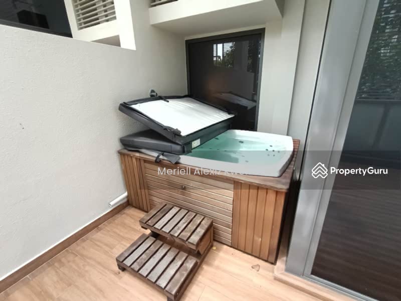 Your private Jacuzzi on roof terrace.