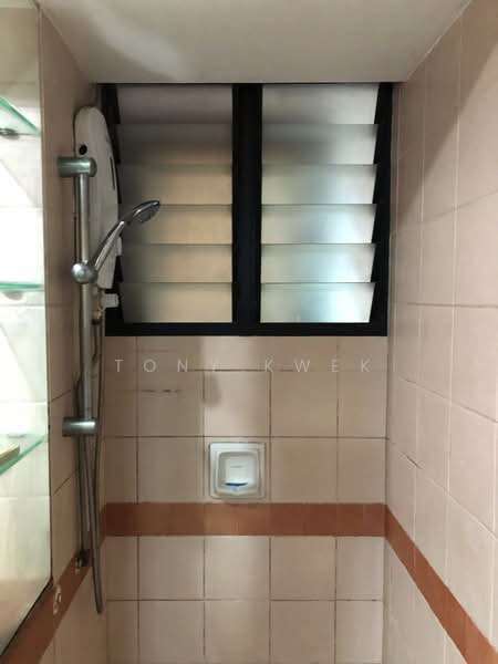 Woodsvale, 11 Woodlands Drive 72, 3 Bedrooms, 1,227 sqft, Condominium For Rent, by Tony Kwek, 23409834 - PropertyGuru.com.sg