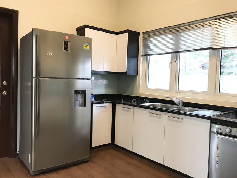 Renovated 3 Storey Modern Bungalow With Beautiful Pool For Lease, Merryn Road, 6 Bedrooms, 6,000 sqft, Detached House For Rent, by Roy Low, 23411761 - PropertyGuru.com.sg