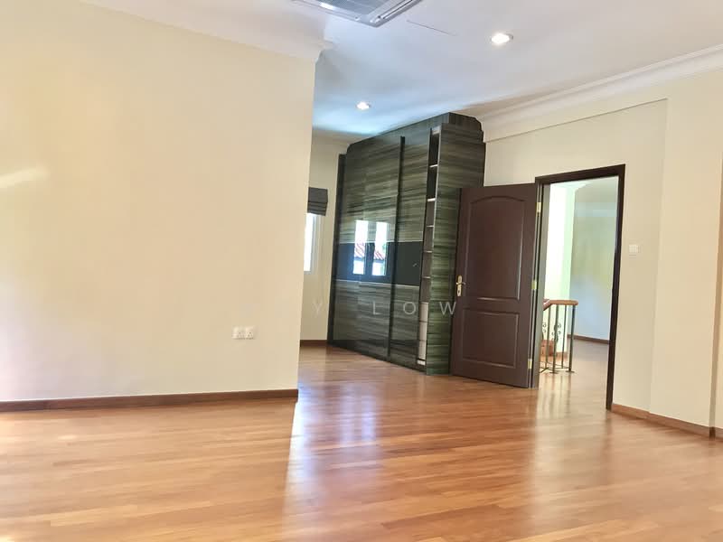Renovated 3 Storey Modern Bungalow With Beautiful Pool For Lease, Merryn Road, 6 Bedrooms, 6,000 sqft, Detached House For Rent, by Roy Low, 23411761 - PropertyGuru.com.sg