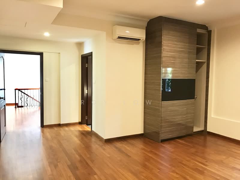 Renovated 3 Storey Modern Bungalow With Beautiful Pool For Lease, Merryn Road, 6 Bedrooms, 6,000 sqft, Detached House For Rent, by Roy Low, 23411761 - PropertyGuru.com.sg