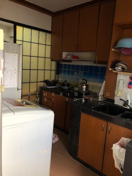 2 Teck Whye Avenue, 2 Teck Whye Avenue, 2 Bedrooms, 797 sqft, HDB Flat For Rent, by Catherine Ho Mei Yoke, 23416775 - Back kitchen - PropertyGuru.com.sg