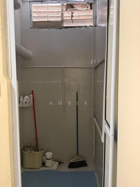202 Ang Mo Kio Avenue 3, Ang Mo Kio Avenue 3, Ang Mo Kio / Bishan / Thomson, 1,431 sqft, Shop / Shophouse For Sale, by Amber Oh 胡晓薇, 23417747 - Bathroom - CommercialGuru.com.sg