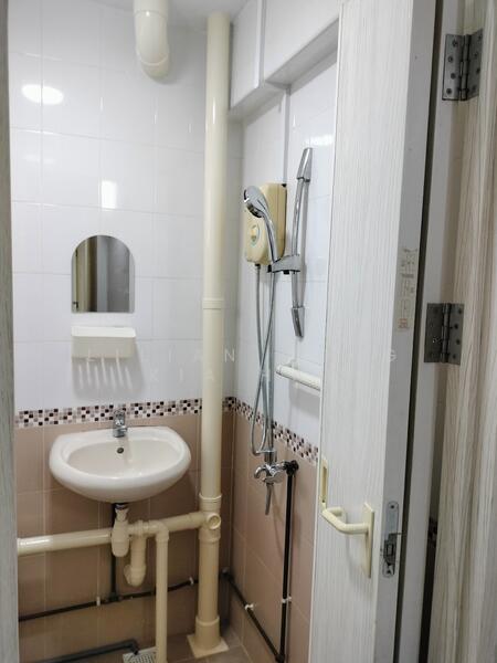 740 Yishun Avenue 5, 740 Yishun Avenue 5, 2 Bedrooms, 721 sqft, HDB Flat For Rent, by Lilian Wong Kia Han, 23418161 - PropertyGuru.com.sg