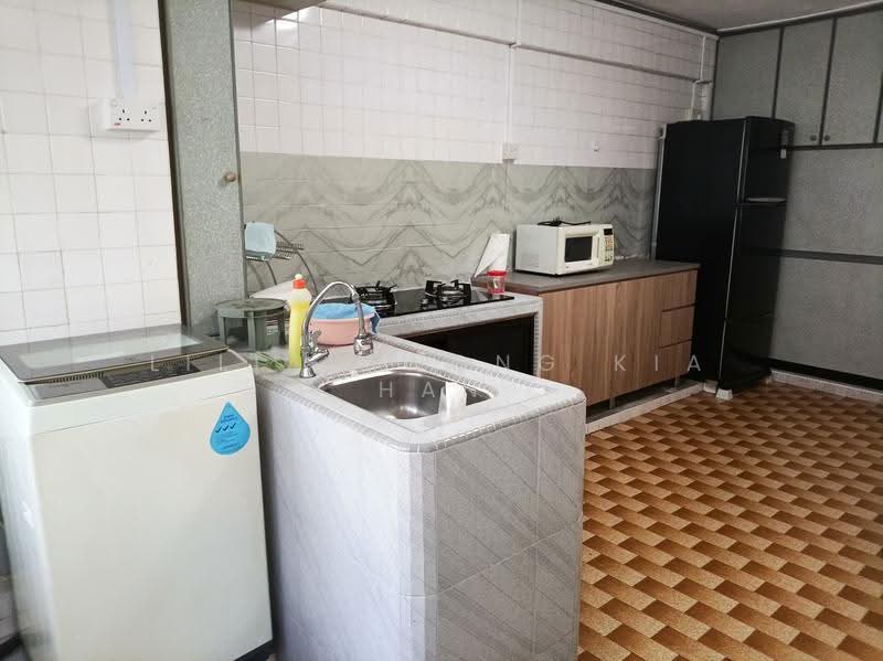 535 Ang Mo Kio Avenue 5, 535 Ang Mo Kio Avenue 5, Ang Mo Kio / Bishan / Thomson, 2 Bedrooms, 721 sqft, HDB Flat For Rent, by Lilian Wong Kia Han, 23418209 - Kitchen - PropertyGuru.com.sg