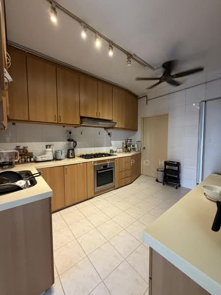 Grange Heights, 19 Saint Thomas Walk, 4 Bedrooms, 3,025 sqft, Apartment For Sale, by Kenny Poh, 23419829 - PropertyGuru.com.sg