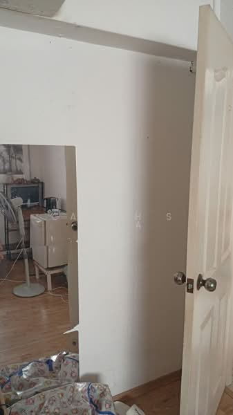 12 Holland Avenue, 12 Holland Avenue, Room Rental, 120 sqft, HDB Flat For Rent, by Gary H S Chua, 23420927 - PropertyGuru.com.sg