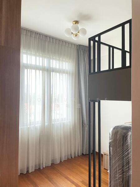 Common Room Pic 3 (View from doorway)