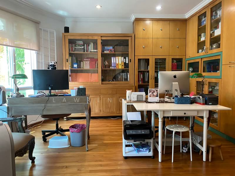 Cotswold Close, Cotswold Close, 7 Bedrooms, 6,000 sqft, Detached House For Rent, by Lawrence Tan, 23421888 - PropertyGuru.com.sg