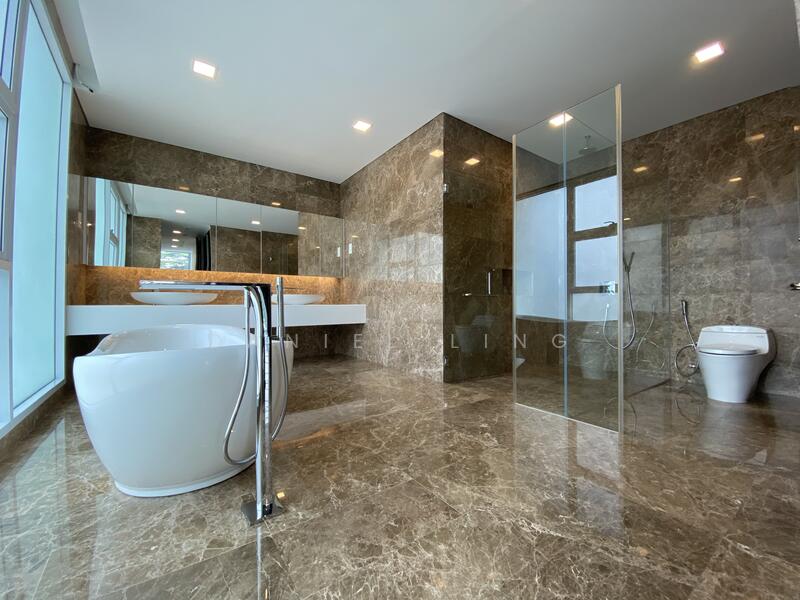 For Sale - Greenleaf Modern Detached Lift & Pool. Car Porch for 6 Cars. 1km HPPS