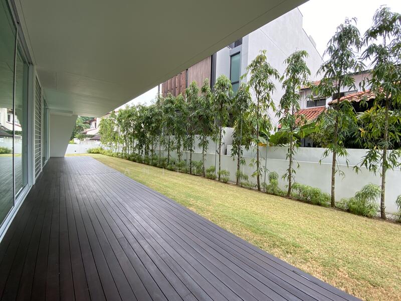 For Sale - Greenleaf Modern Detached Lift & Pool. Car Porch for 6 Cars. 1km HPPS
