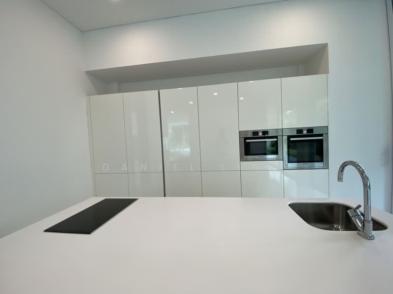 Modern Detached Pool & Lift. 1km HPPS, Holland Grove/Greenleaf/, 5 Bedrooms, 8,400 sqft, Detached House For Sale, by Daniel Ling, 23424040 - PropertyGuru.com.sg