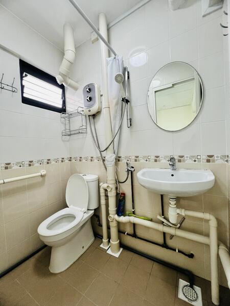 364 Clementi Avenue 2, 364 Clementi Avenue 2, 2 Bedrooms, 883 sqft, HDB Flat For Rent, by Vivien Lou, 23424210 - PropertyGuru.com.sg