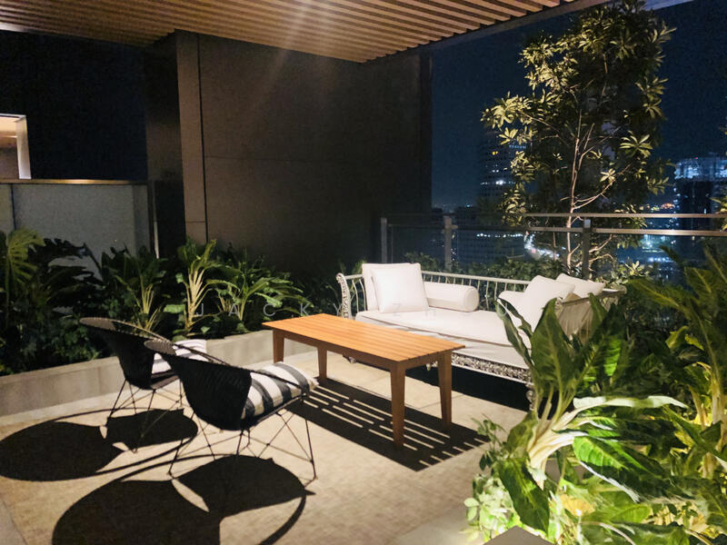 South Beach Residences, 28 South Beach Road, 2 Bedrooms, 1,216 sqft, Condominium For Rent, by Jacky Zhou, 23427757 - PropertyGuru.com.sg