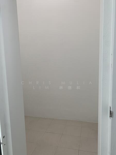 Rivergate, 99 Robertson Quay, 2 Bedrooms, 1,034 sqft, Apartment For Rent, by Chris Mulia Lim 林德和, 23430408 - Bomb Shelter - PropertyGuru.com.sg