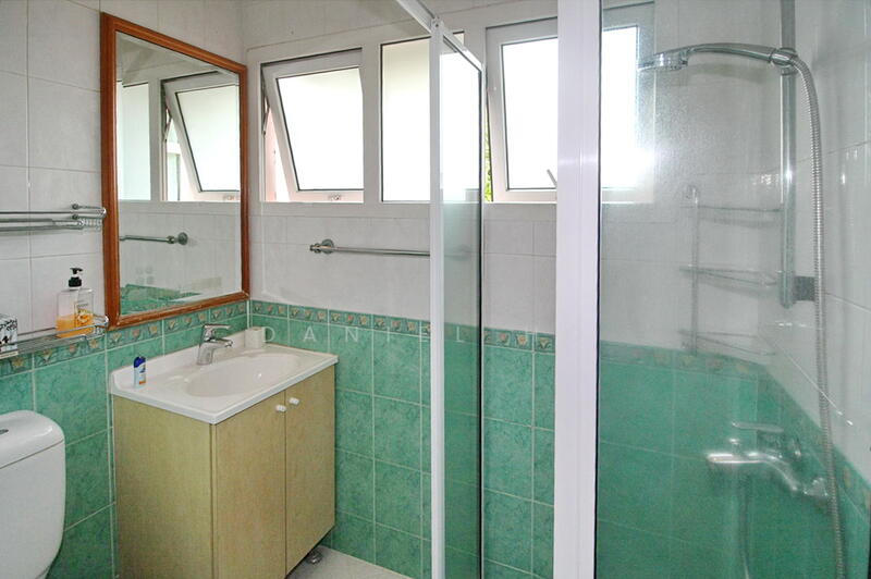 For Rent - Clementi area. Faber Drive. Large and comfortable room.