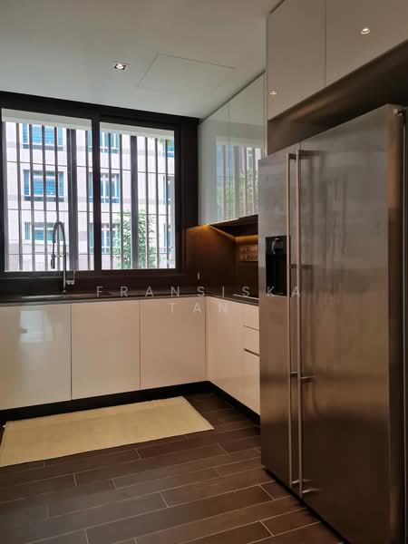Lloyd SixtyFive, 65 Lloyd Road, 3 Bedrooms, 2,422 sqft, Condominium For Sale, by Fransiska Tan, 23437299 - PropertyGuru.com.sg