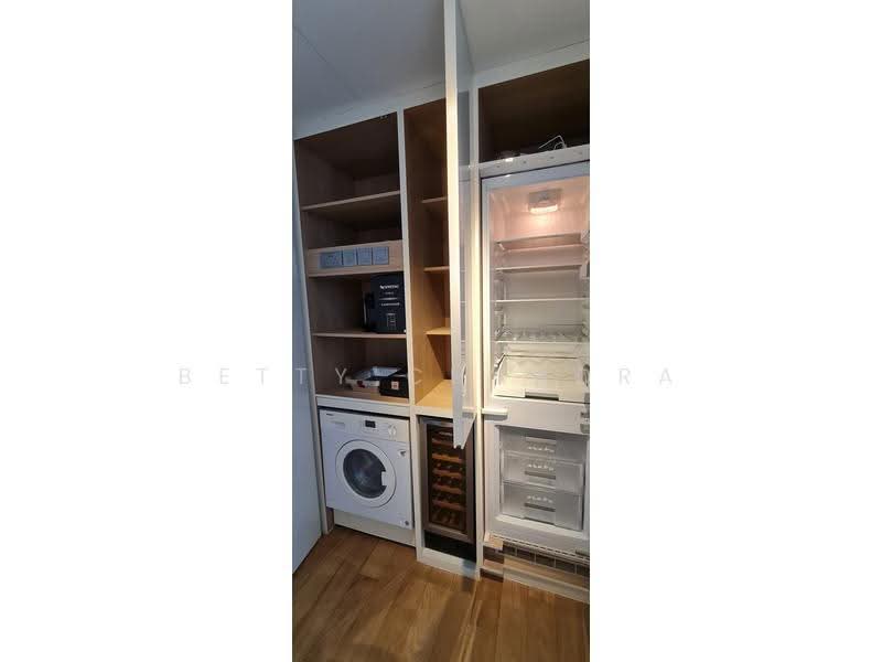 Skysuites @ Anson, 8 Enggor Street, Chinatown / Tanjong Pagar, 2 Bedrooms, 667 sqft, Condominium For Rent, by Betty Chandra, 23438019 - Fully Equipped with wine chiller, Nespresso machine, washer cum dryer etc - PropertyGuru.com.sg