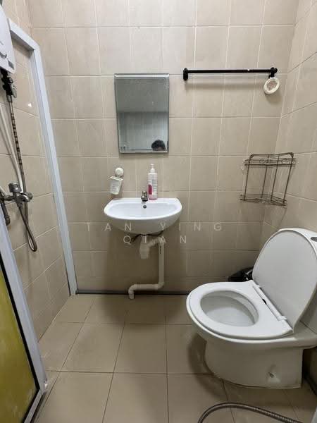 Joo Chiat Place, Joo Chiat Place, East Coast / Marine Parade, 3 Bedrooms, 1,000 sqft, Walk-up Apartment For Rent, by Tan Ying Qian, 23440021 - Bathroom - PropertyGuru.com.sg
