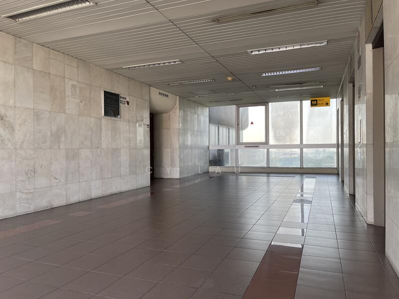 Golden Mile Tower, 6001 Beach Road, 914 sqft, Office For Sale, by CY Lau, 23440646 - CommercialGuru.com.sg