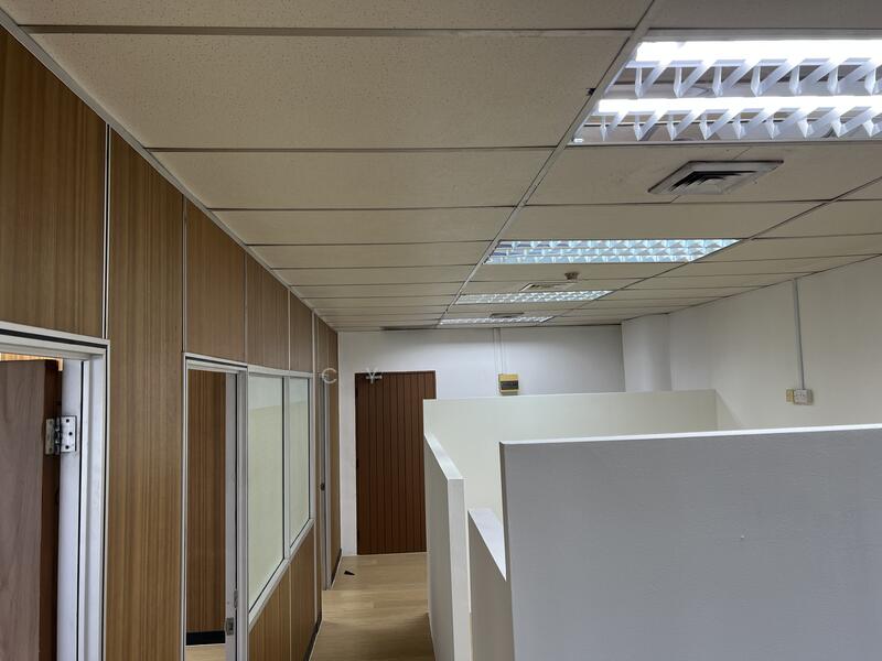 Golden Mile Tower, 6001 Beach Road, 914 sqft, Office For Sale, by CY Lau, 23440646 - CommercialGuru.com.sg
