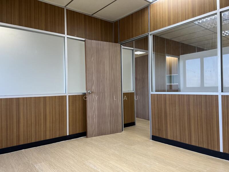 Golden Mile Tower, 6001 Beach Road, 914 sqft, Office For Sale, by CY Lau, 23440646 - CommercialGuru.com.sg