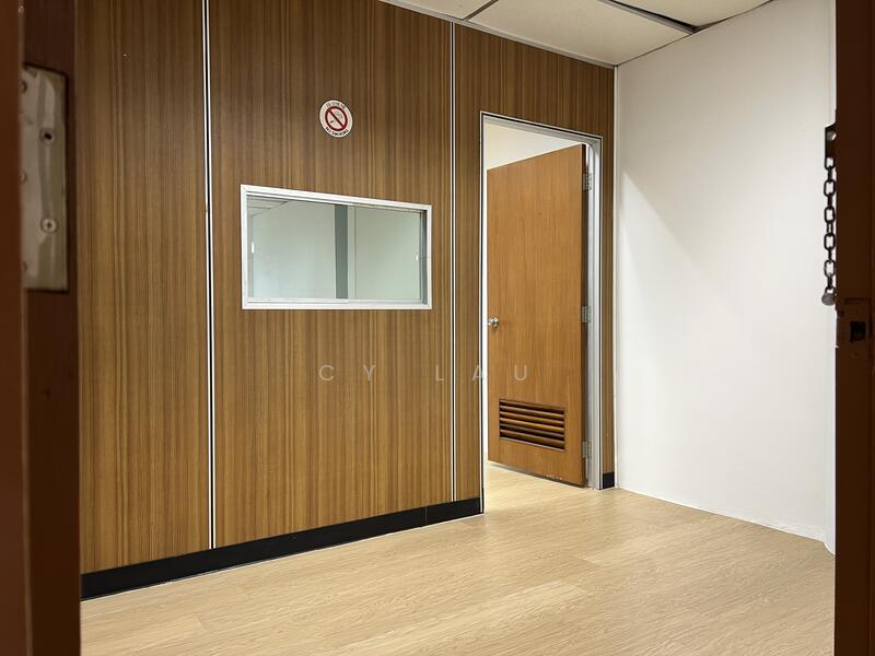 Golden Mile Tower, 6001 Beach Road, 914 sqft, Office For Sale, by CY Lau, 23440646 - CommercialGuru.com.sg