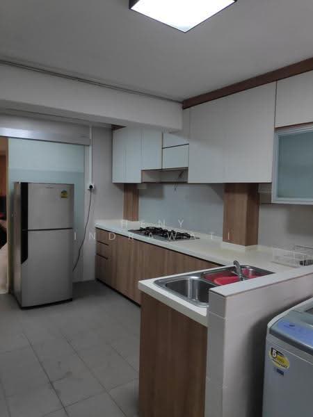 12 Holland Avenue, 12 Holland Avenue, Tanglin / Holland / Bukit Timah, 2 Bedrooms, 700 sqft, HDB Flat For Rent, by Heny Indrawati, 23441480 - PropertyGuru.com.sg