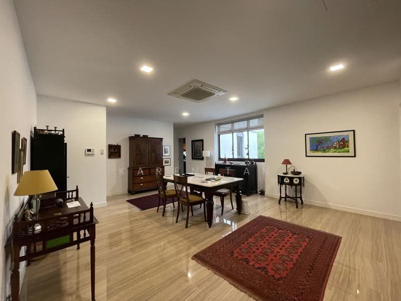 Astrid Meadows, 38 Coronation Road West, Tanglin / Holland / Bukit Timah, 3 Bedrooms, 2,045 sqft, Condominium For Rent, by Karen Tan, 23450437 - PropertyGuru.com.sg