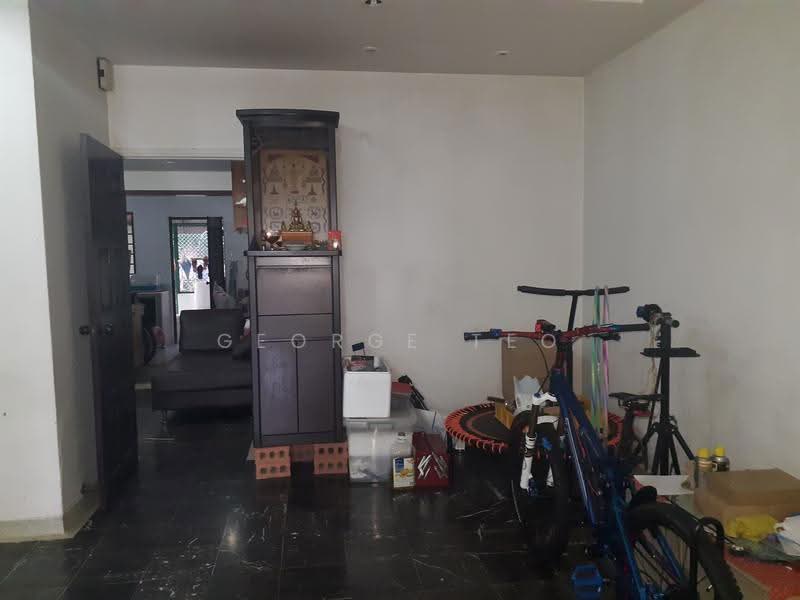 Thrift Drive, 30 thrift drive, Hougang / Punggol / Sengkang, 5 Bedrooms, 1,700 sqft, Terraced House For Rent, by George Teo, 23450538 - Living Room - PropertyGuru.com.sg
