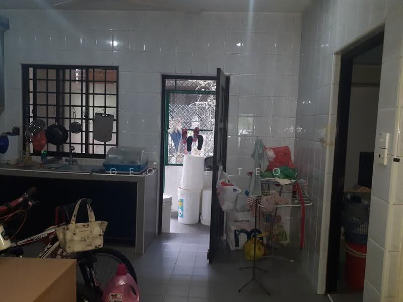 Thrift Drive, 30 thrift drive, Hougang / Punggol / Sengkang, 5 Bedrooms, 1,700 sqft, Terraced House For Rent, by George Teo, 23450538 - Kitchen - PropertyGuru.com.sg