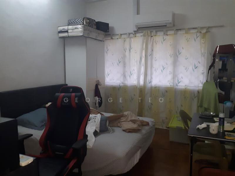Thrift Drive, 30 thrift drive, Hougang / Punggol / Sengkang, 5 Bedrooms, 1,700 sqft, Terraced House For Rent, by George Teo, 23450538 - Upstairs Common Room - PropertyGuru.com.sg
