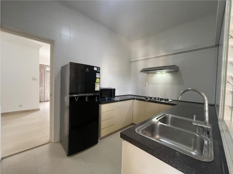 Pinewood Gardens, 23 Balmoral Park, Tanglin / Holland / Bukit Timah, 3 Bedrooms, 1,259 sqft, Condominium For Rent, by Evelyn Loh, 23450931 - PropertyGuru.com.sg