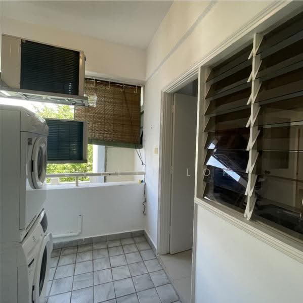 Pinewood Gardens, 23 Balmoral Park, Tanglin / Holland / Bukit Timah, 3 Bedrooms, 1,259 sqft, Condominium For Rent, by Evelyn Loh, 23450931 - PropertyGuru.com.sg