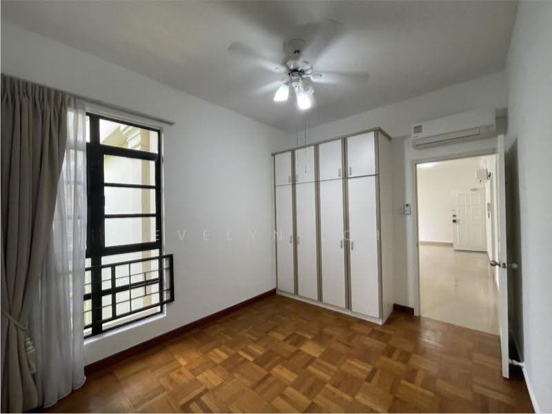Pinewood Gardens, 23 Balmoral Park, Tanglin / Holland / Bukit Timah, 3 Bedrooms, 1,259 sqft, Condominium For Rent, by Evelyn Loh, 23450931 - PropertyGuru.com.sg