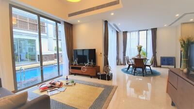 For Rent - Greenwood Mews