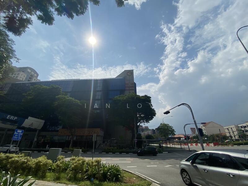 C.H.E.A.P! Freehold Office Next To 3 MRTs In D8. Big Floor Plate!, , 5,576 sqft, Office For Sale, by Ian Low, 23454414 - CommercialGuru.com.sg