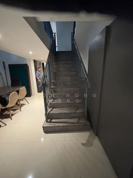 Sembawang hills estate, , 5 Bedrooms, 4,152 sqft, Terraced House For Rent, by Goh Hong Peng, 23454696 - PropertyGuru.com.sg