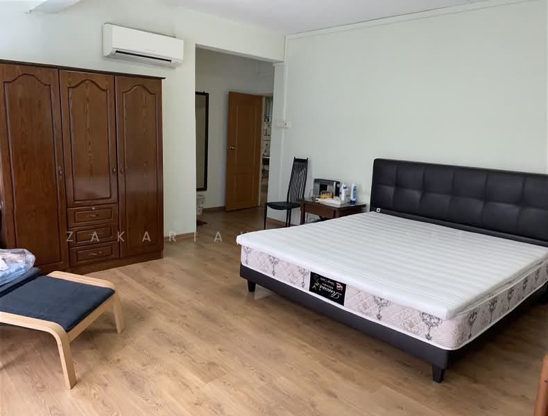 Holland Court, 144 Holland Road, 4 Bedrooms, 1,429 sqft, Apartment For Rent, by Zakariah Bin Saat, 23454751 - PropertyGuru.com.sg