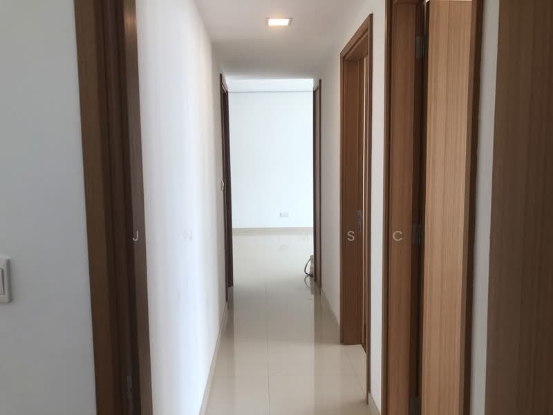 Kovan Melody, 37 Kovan Road, 3 Bedrooms, 1,227 sqft, Condominium For Rent, by Jane Lim S C, 23454989 - Corridor  - PropertyGuru.com.sg