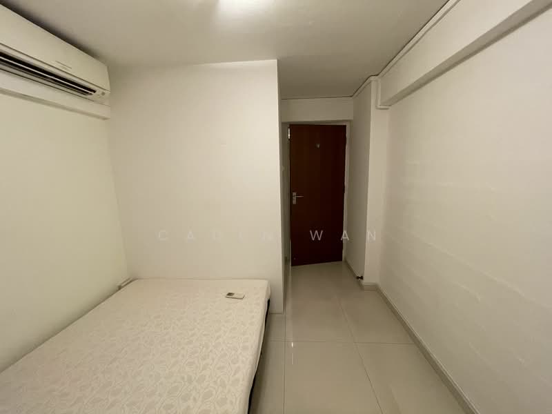 13 Holland Drive, 13 Holland Drive, Room Rental, 950 sqft, HDB Flat For Rent, by Caden Wan, 23455667 - PropertyGuru.com.sg
