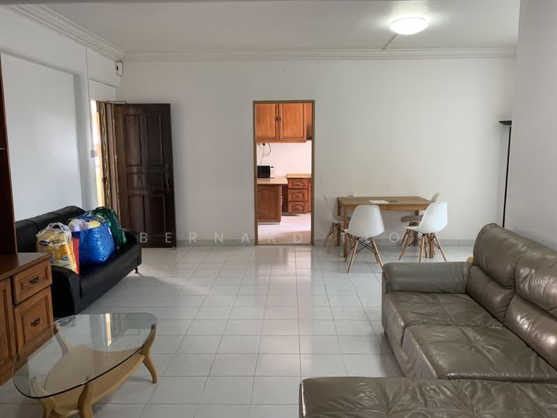 858B Tampines Avenue 5, 858B Tampines Avenue 5, 3 Bedrooms, 1,119 sqft, HDB Flat For Rent, by Bernard Teo, 23459218 - PropertyGuru.com.sg