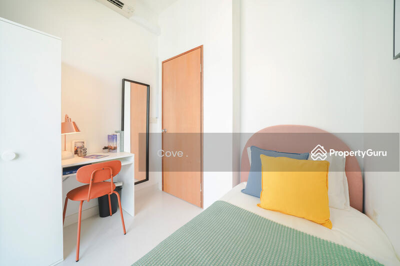 Orange room