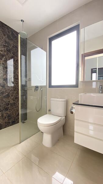 Urban Vista, 4 Tanah Merah Kechil Link, 2 Bedrooms, 1,076 sqft, Condominium For Rent, by Eric Yeo, 23461180 - PropertyGuru.com.sg