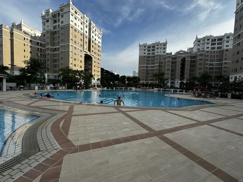 For Rent - Castle Green