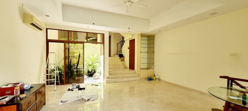 Gorgeous Hilltop Seaview,Pasir Panjang Hill 4 Storeys House!, Pasir Panjang Hill, West Coast, Haw Par Villa, 5 Bedrooms, 4,500 sqft, Terraced House For Rent, by Joyce Lau, 23462652 - PropertyGuru.com.sg