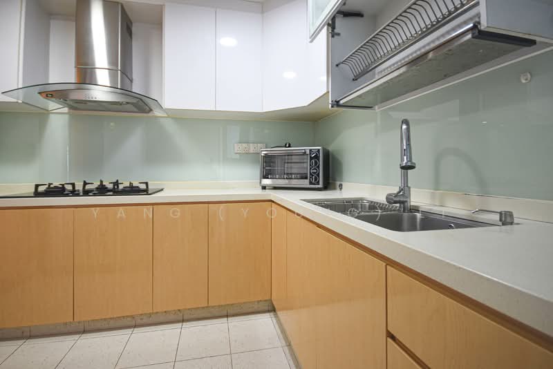 Blue Horizon, 23 West Coast Crescent, 4 Bedrooms, 1,152 sqft, Condominium For Rent, by Yang (Young) Li, 23464346 - kitchen - PropertyGuru.com.sg
