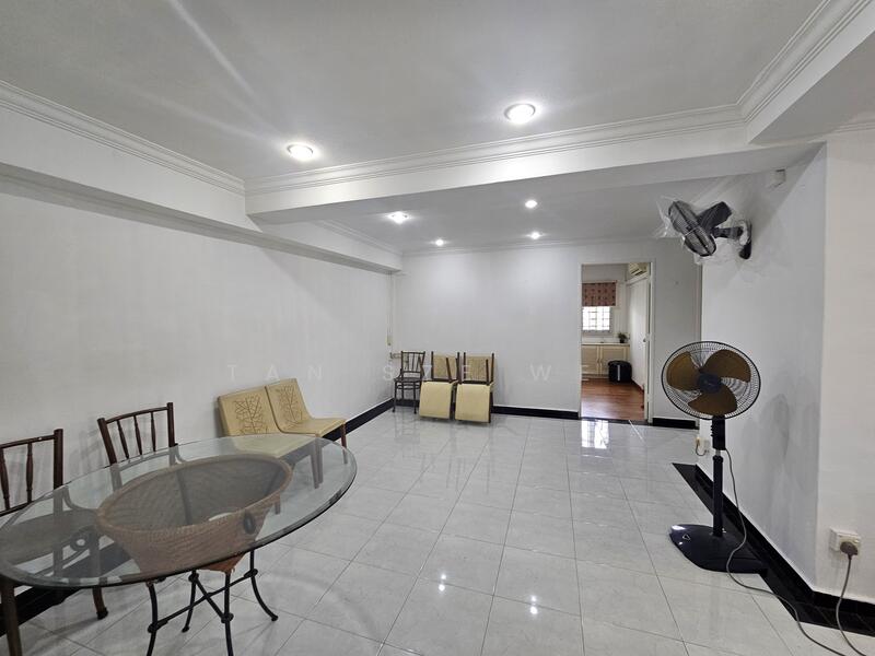 For Sale - 131 Pasir Ris Street 11